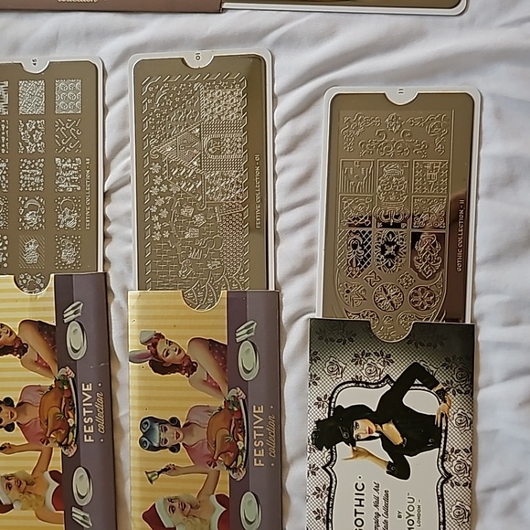 Saviland nail stamper kit with stencil plates - Picture 3 of 5